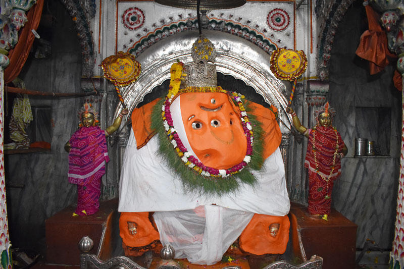 Maharaj Vinayak (Bada Ganesh) Mandir in Varanasi, Book Prasad Online from  Maharaj Vinayak (Bada Ganesh) Temple Varanasi